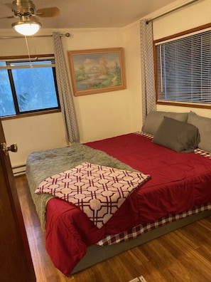 1 bedroom, free WiFi, bed sheets