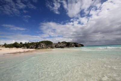 Your very own private space in Bermuda with Twizy charger