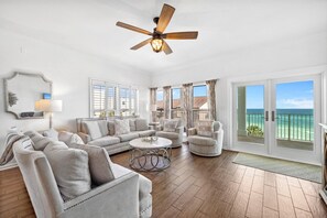 Smart TV - Grand Playa 301, Scenic 30A, Gulf Front Condo, Pool with Private Beach Access (Seagrove Beach)