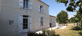 VILLA ANGELY- INDIVIDUAL Cottage FULL SOUTH TERRACE