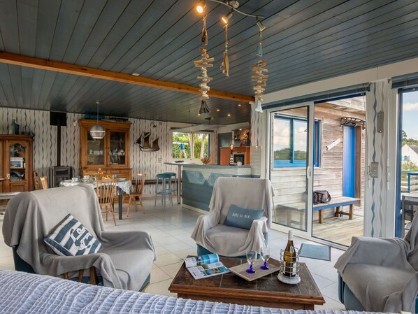 Interior - Stunning private villa for 4 people with WIFI, TV and terrace (Morlaix)