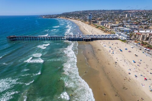 Pacific Beach Studio #1973 Close to beach, bay and more!