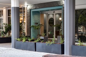 Fachada de la propiedad