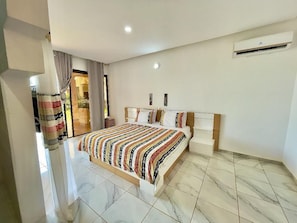 Comfort Villa, 3 Bedrooms, Pool View