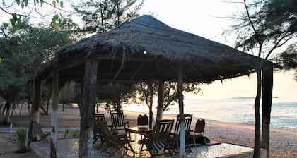 Jerreh Camp Lodge