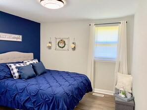 3 soverom, strykejern/-brett, wi-fi og sengetøy