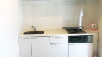 Apartment (401) | Private kitchenette | Fridge, microwave, stovetop, electric kettle