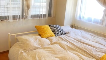 Apartment (401) | 1 bedroom, desk, iron/ironing board, free WiFi