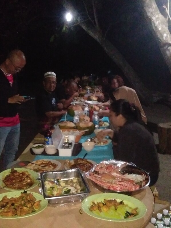 Dining - Tammoyo Place (Banggi Island)