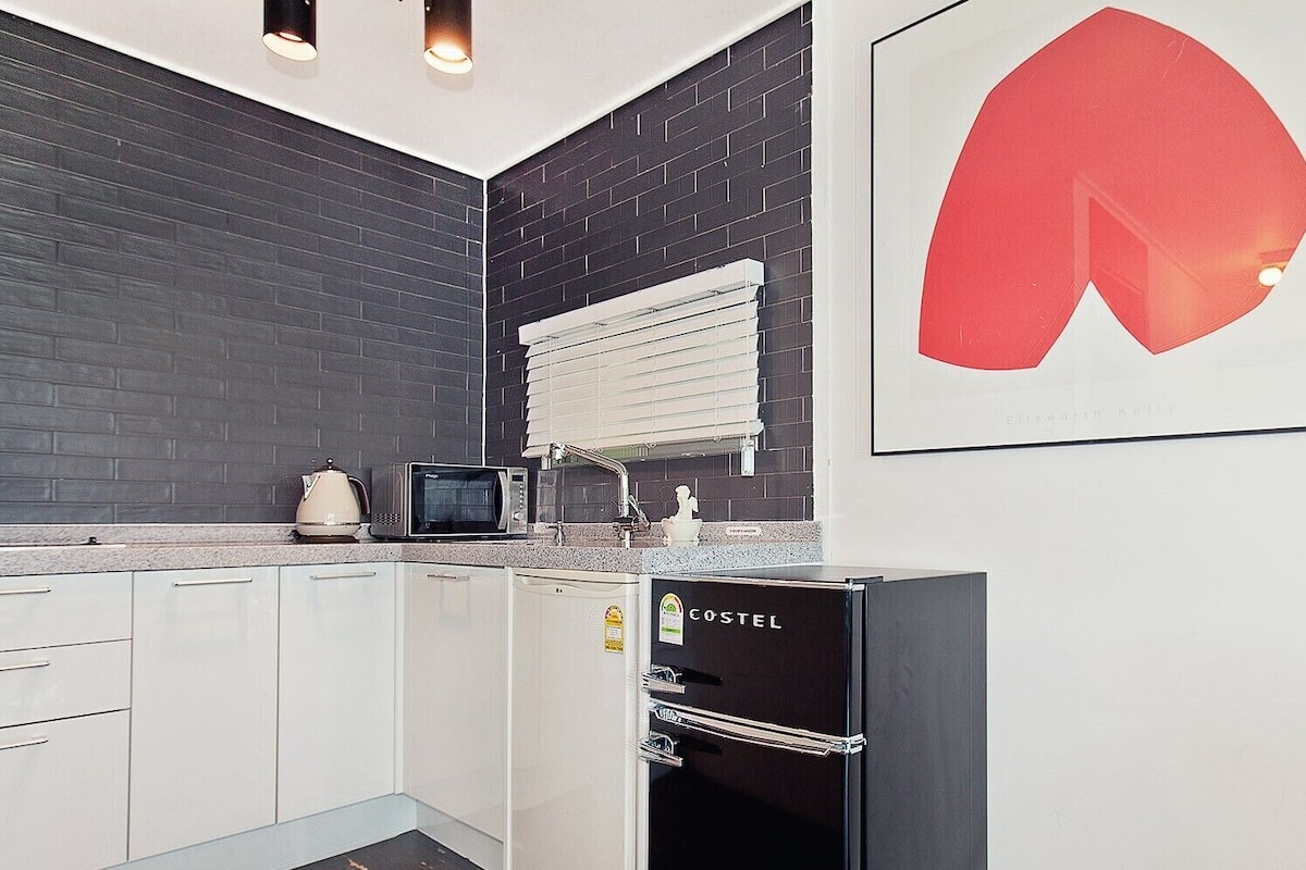 nordic room | private kitchenette | full-sized fridge, microwave, stovetop, electric kettle