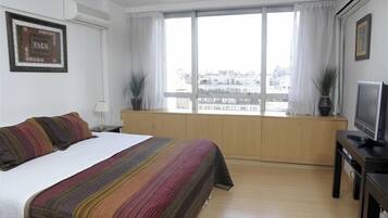 1 chambre, coffres-forts dans les chambres, fer et planche Ă  repasser