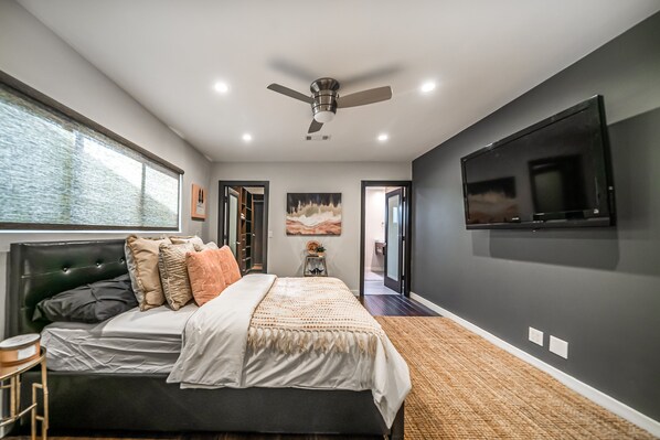 3 bedrooms, free WiFi, bed sheets, wheelchair access