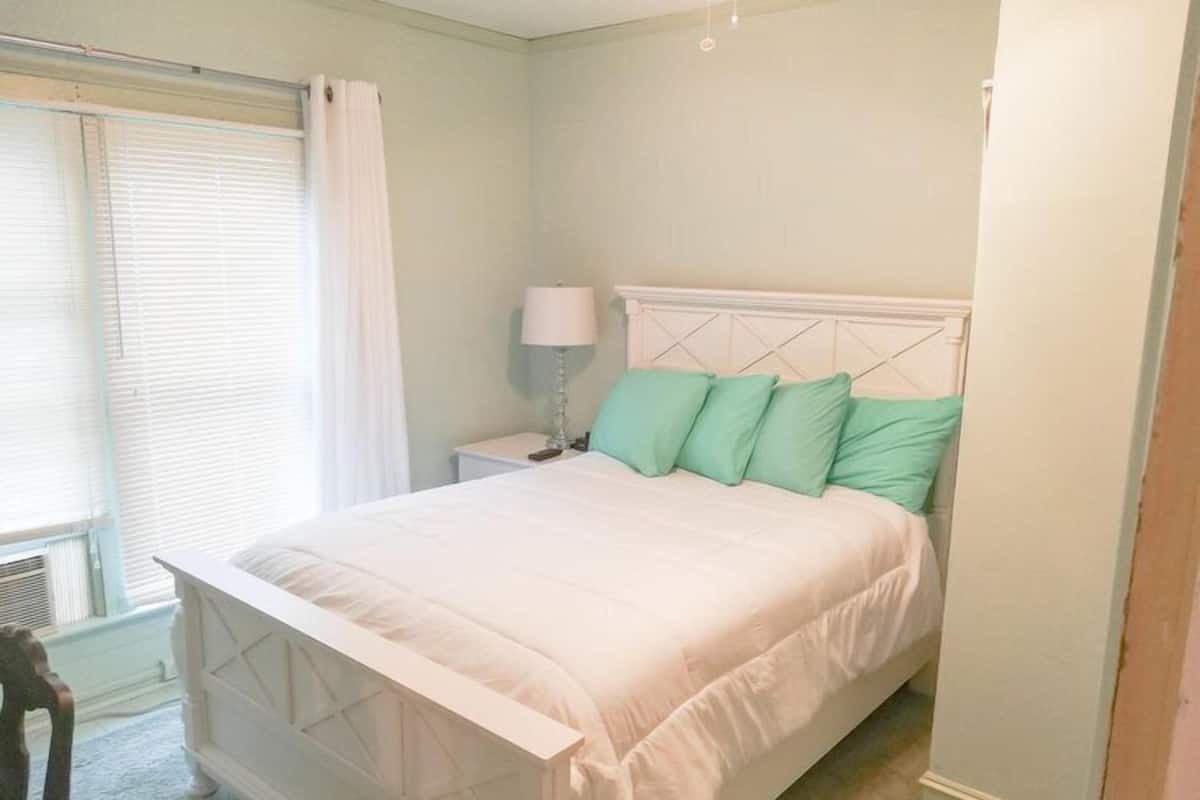 Habitación Grand | Mobiliario individual, escritorio, espacio para trabajar con un portátil