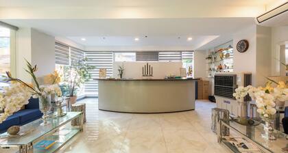 Hotel One