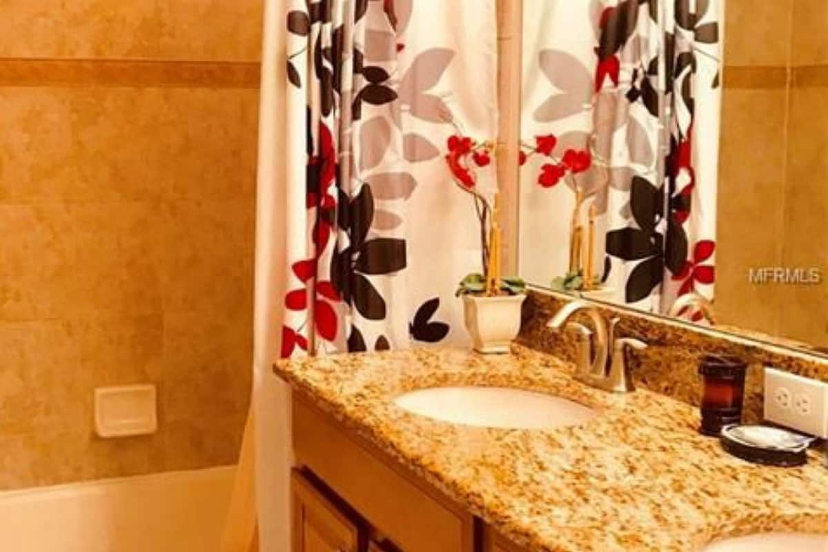 Townhome | Bathroom | Towels