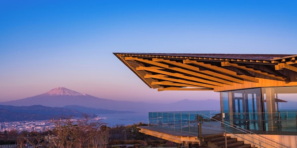 Land view from property - Kamenoi Hotel Yaizu (Yaizu)