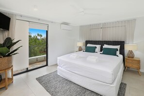 3 bedrooms, free WiFi, bed sheets