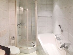Bathroom - Studio Poli by Interhome (Zweisimmen)