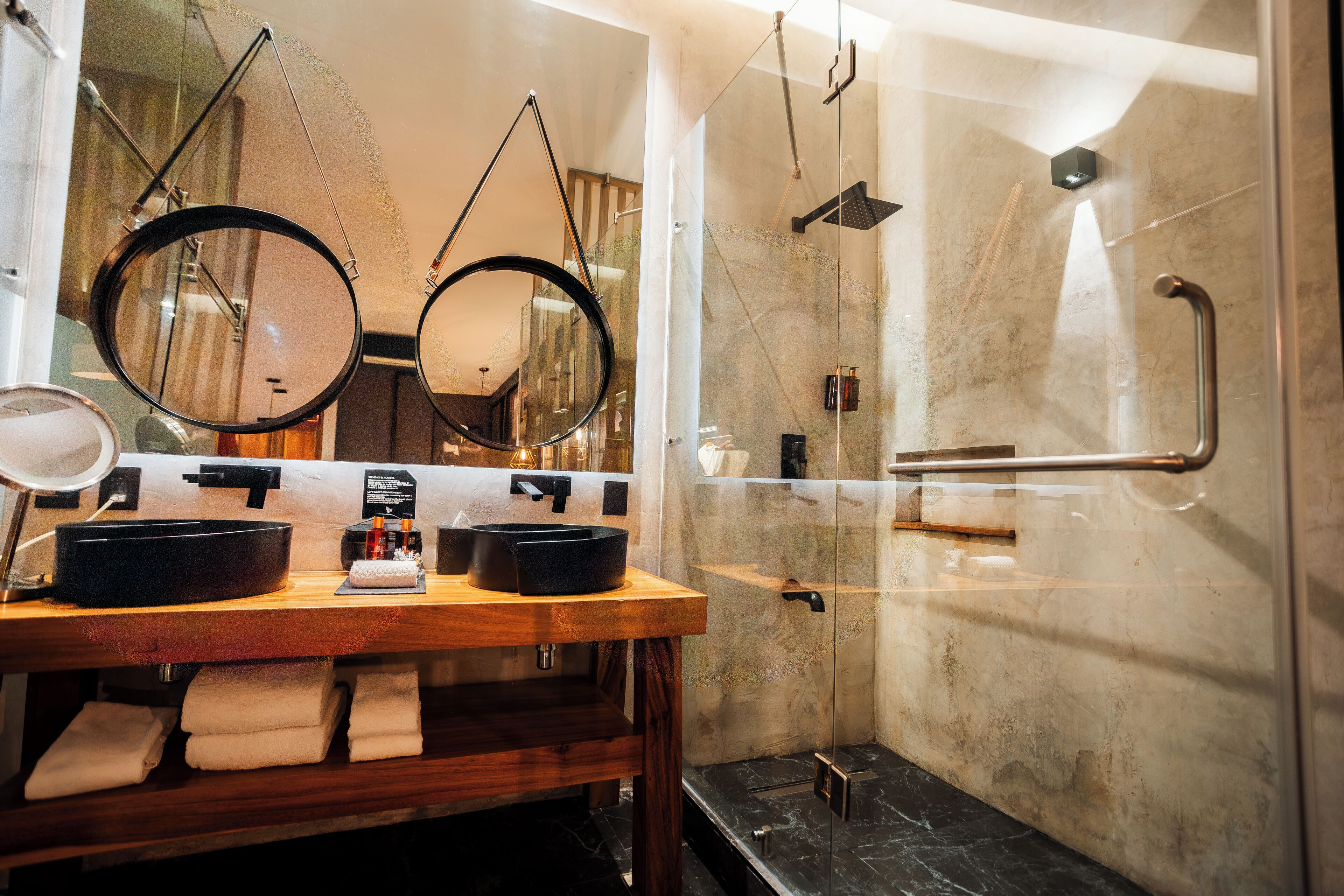 Photo - Diez Diez Collection