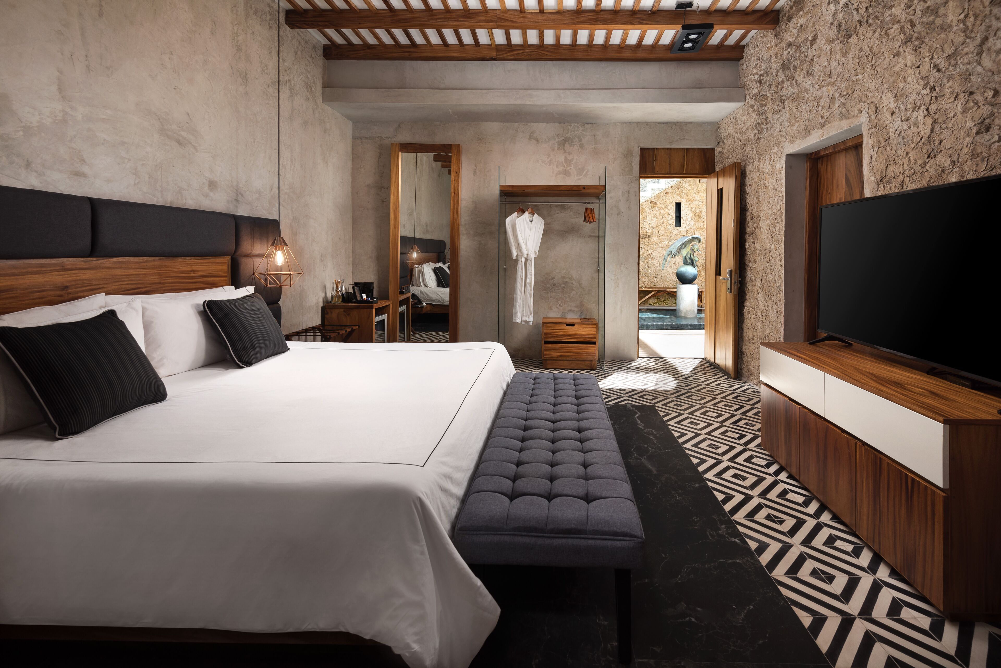 Deluxe | Seprai premium, minibar gratis, brankas, dan tirai kedap cahaya