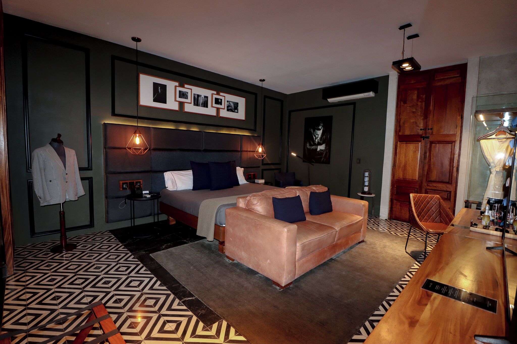 Premium bedding, free minibar, in-room safe, blackout curtains