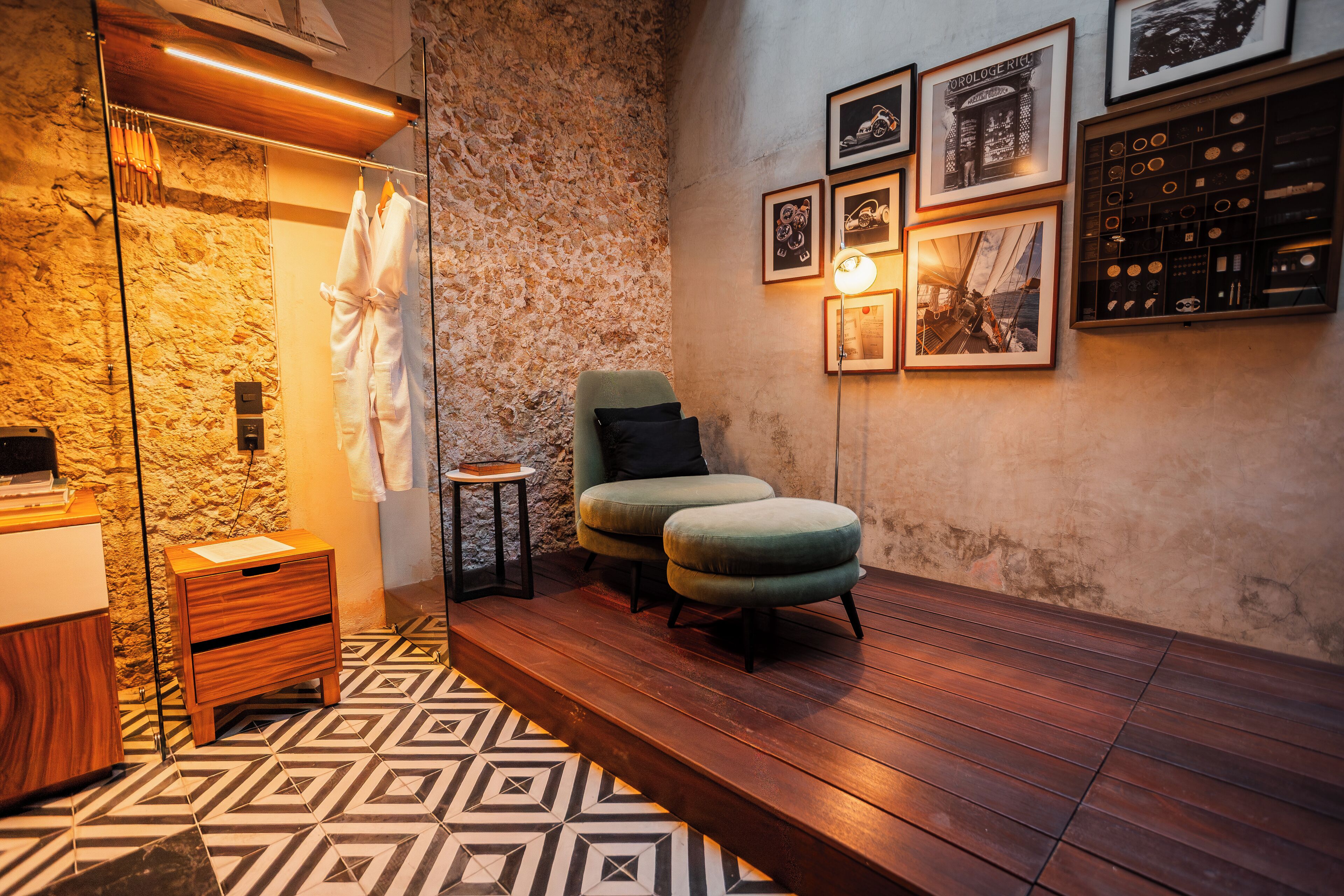 Photo - Diez Diez Collection