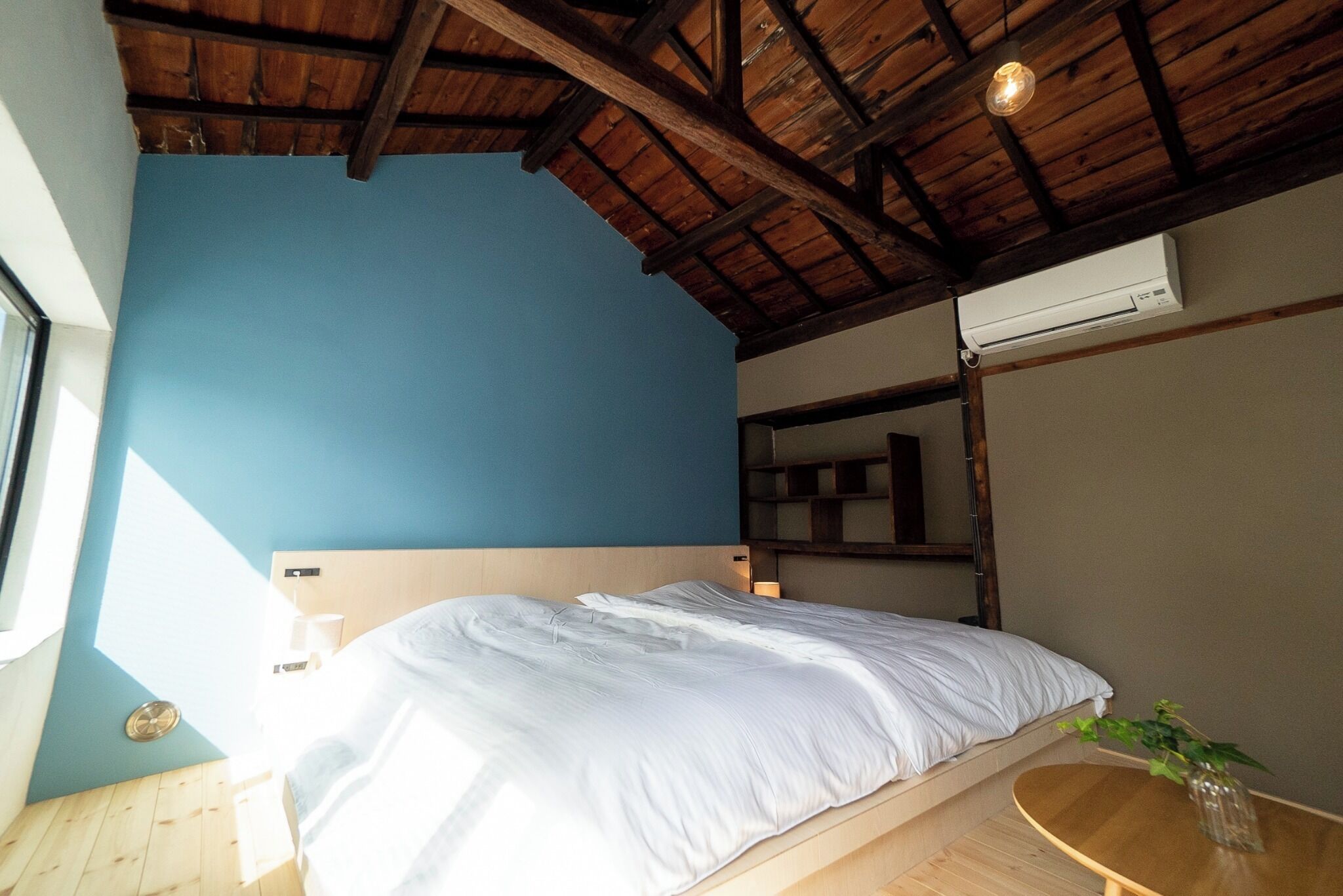 2 bedrooms, desk, free WiFi, bed sheets