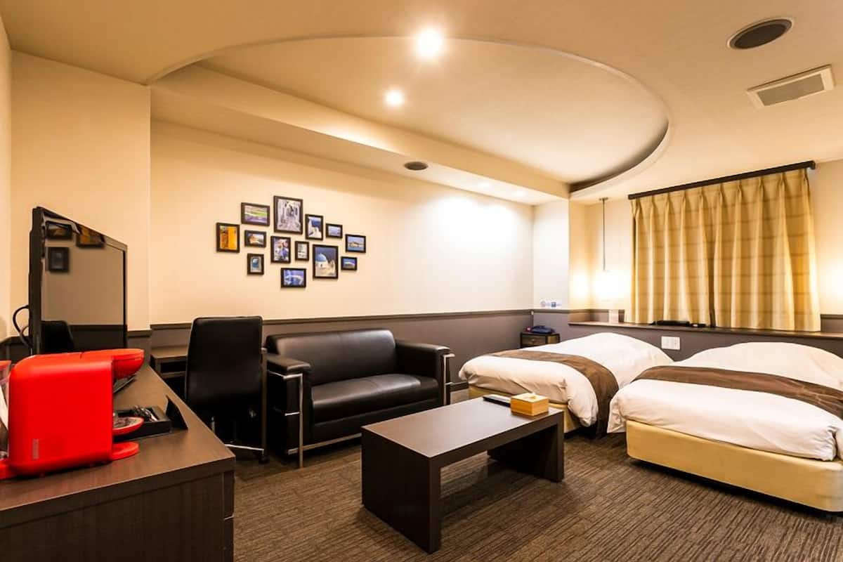 Minibar, desk, free WiFi, bed sheets