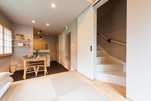2 Bedrooms Townhouse A-2 | Living area