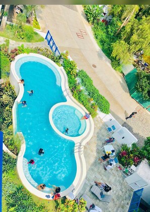 Front of property - La Bella Tagaytay Residences (Tagaytay)