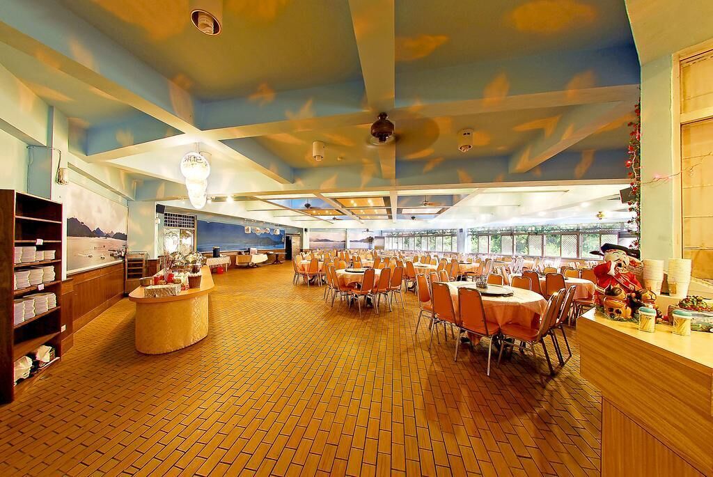 free daily local cuisine breakfast