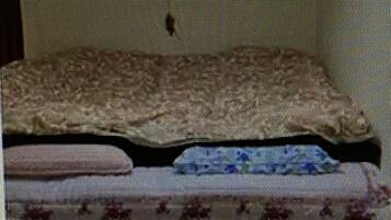 Slippers, towels