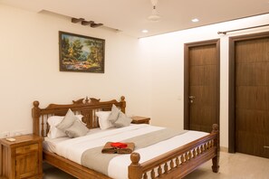 슈피리어룸 | 오리/거위털 이불, 책상, 노트북 작업 공간, 암막 커튼