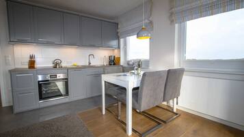 Fridge, oven, dishwasher