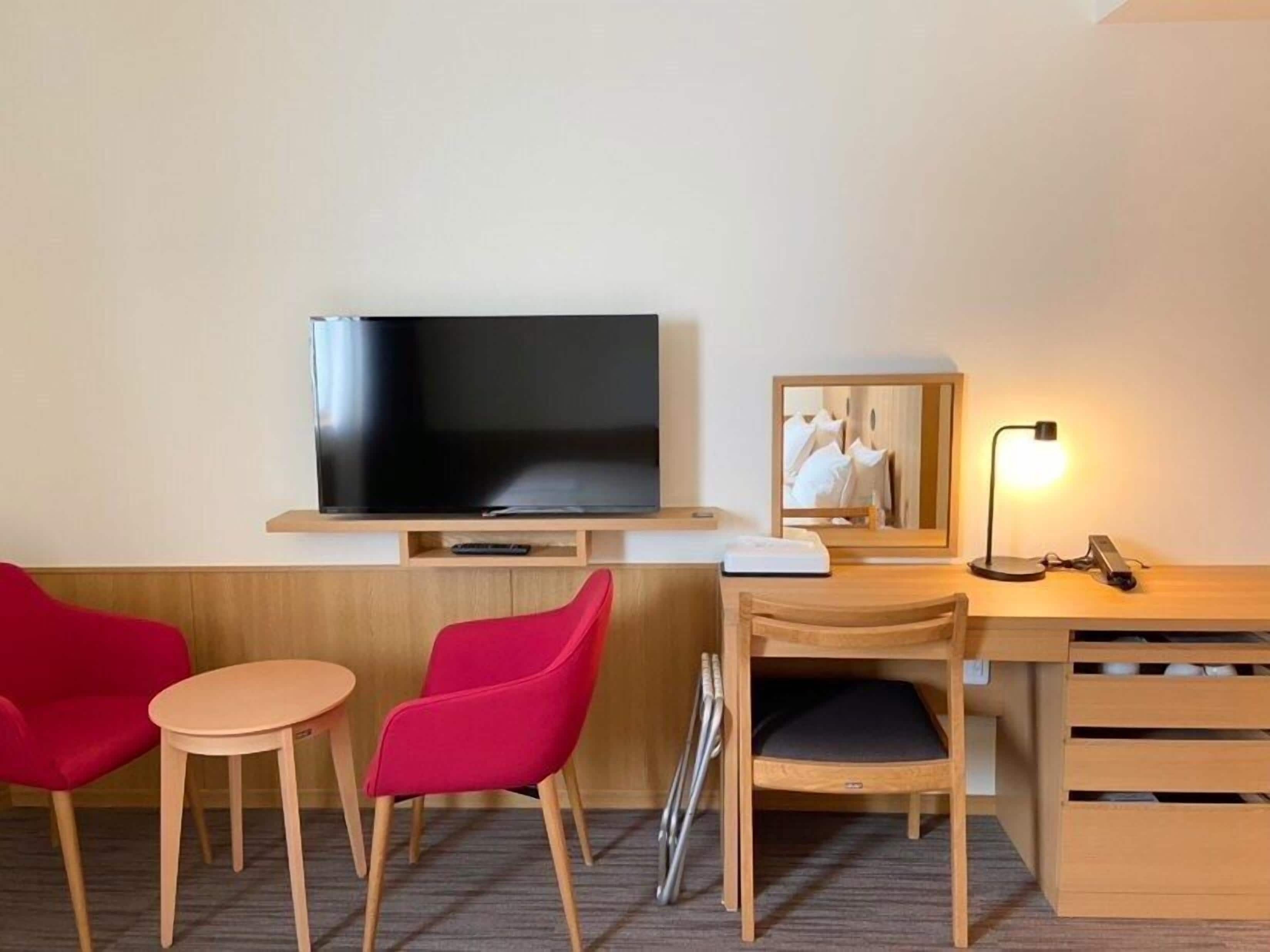 universal room | in-room safe, free wifi