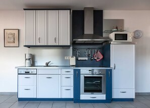 Køleskab, mikrobølgeovn, ovn, opvaskemaskine