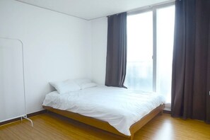 3 室のベッドルーム、WiFi