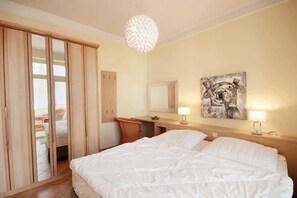 2 Schlafzimmer, Schreibtisch, WLAN