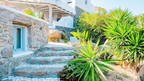Property grounds - Villa Scorpios I by The Pearls Collection (Mykonos)