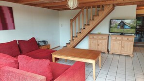 Unclassified image, 5 of 11, button