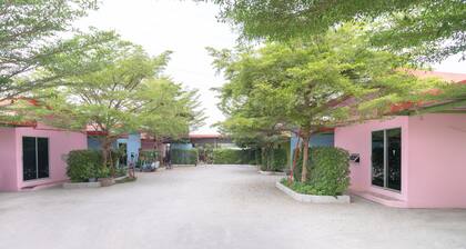 OYO 644 Pong Pai House