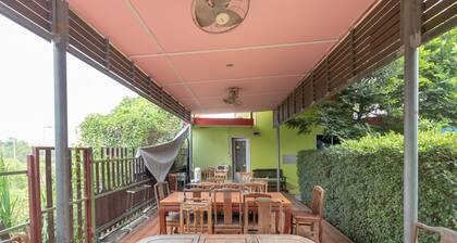 OYO 644 Pong Pai House