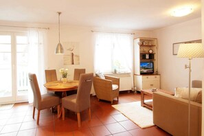 Unclassified image, 2 of 9, button