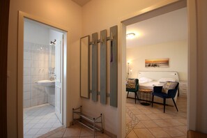 Unclassified image, 3 of 9, button