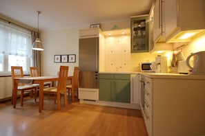 Fridge, microwave, oven, dishwasher