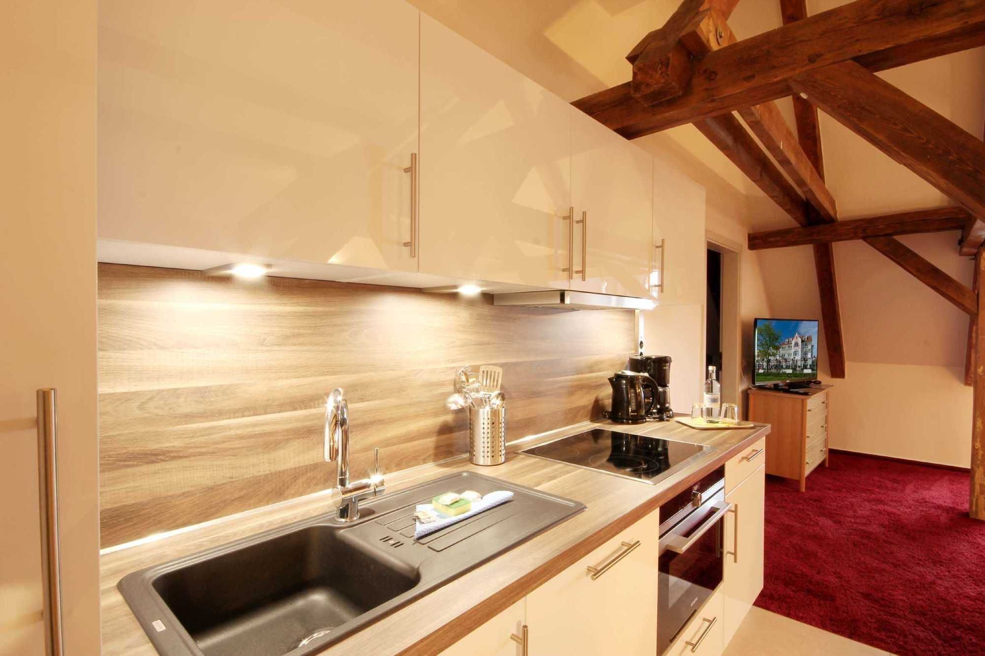 Réfrigérateur, micro-ondes, four, lave-vaisselle