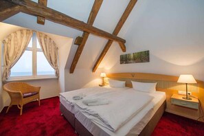 2 soveværelser, skrivebord, Wi-Fi