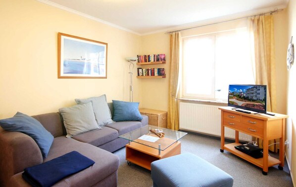 Unclassified image, 1 of 14, button