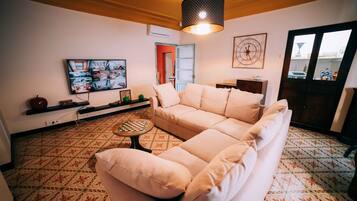 TV, fireplace, foosball, table tennis