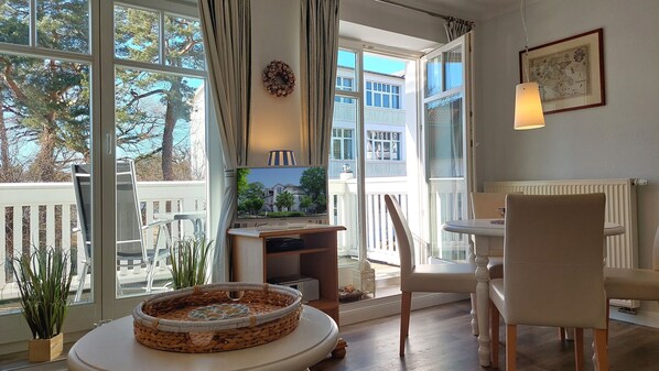 Imagen sin descripción, 1 de 16, botón